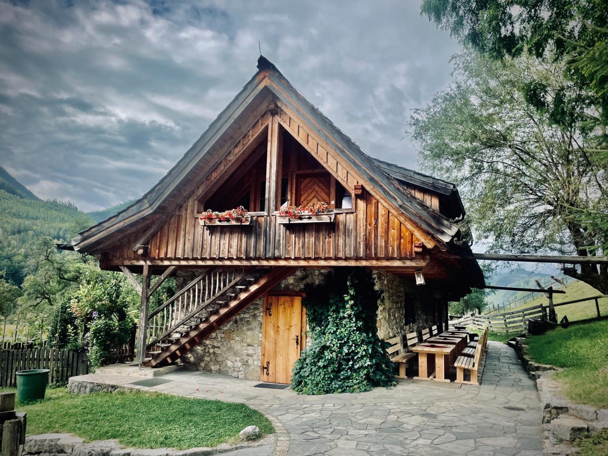 Rafting Camp Palfau Guest House Bagian luar foto